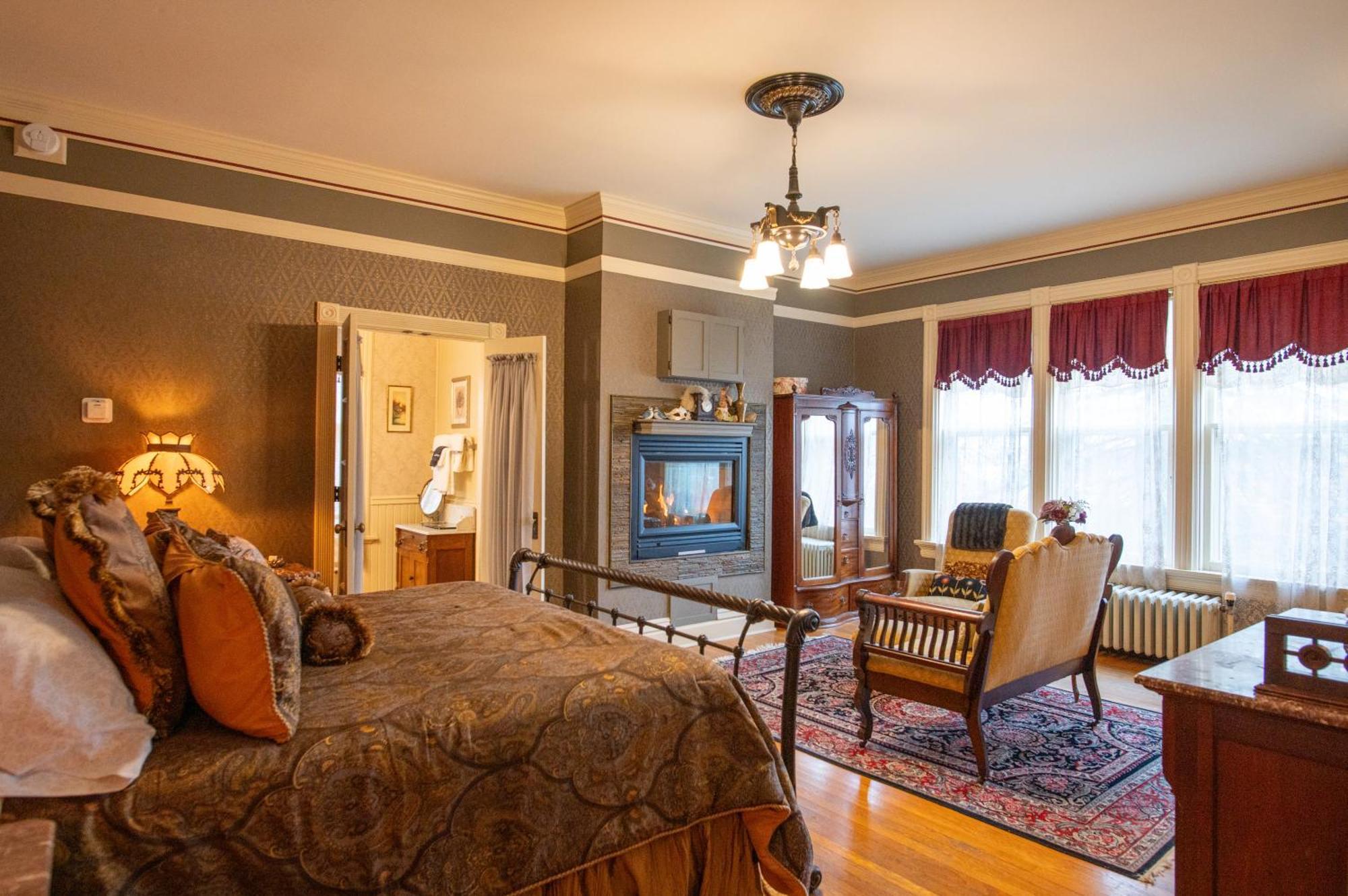 Aurora Staples Inn Stillwater Exteriér fotografie